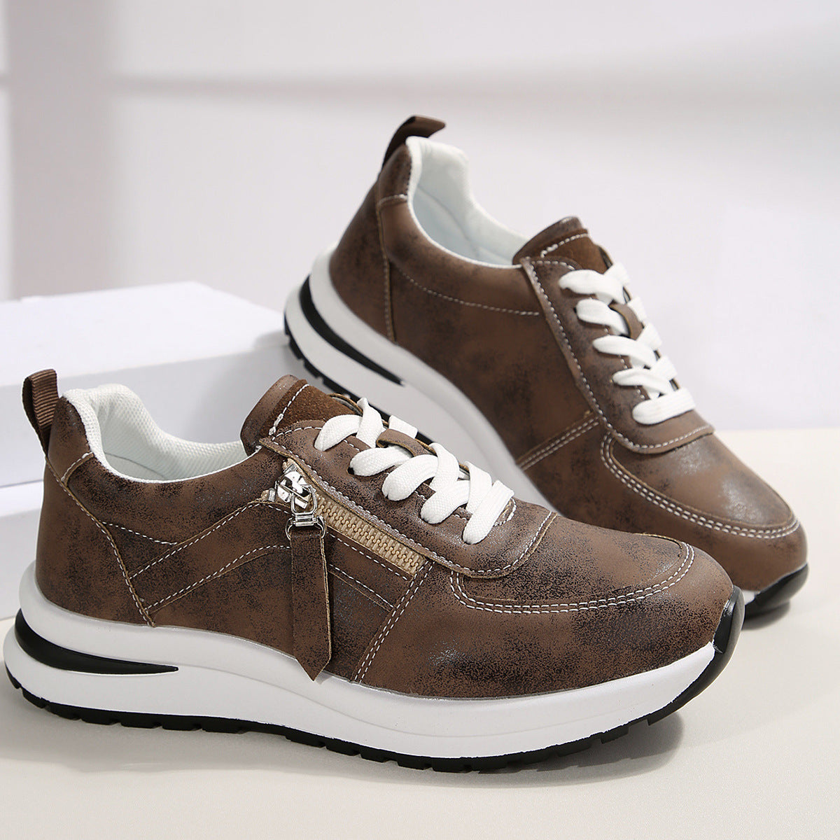 Chaussures femmes à lacets – Look chic