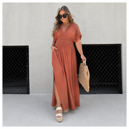 Robe Longue Élégance Ceinturée